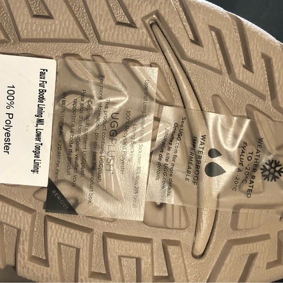 🚫 SOLD 🚫 UGG Butte Mono Waterproof Leather Boots Putty 1120979 - Picture 11 of 13